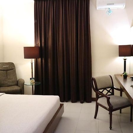 Excellent Seven Boutique Hotel Bandung Exterior photo