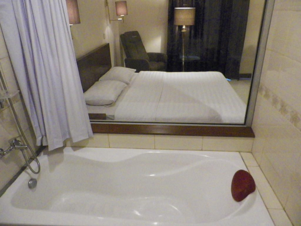 Excellent Seven Boutique Hotel Bandung Room photo